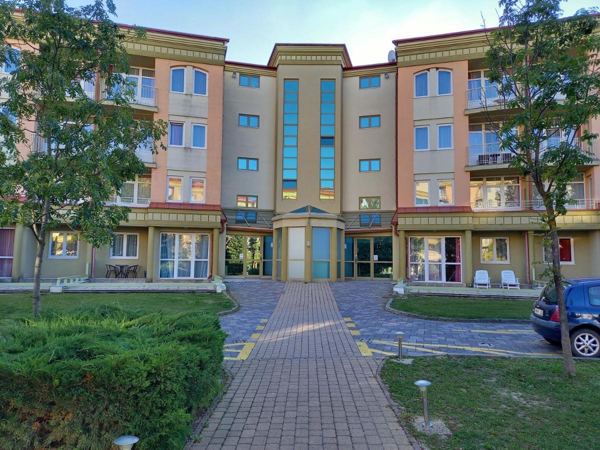 Karos Gold 813 Wellness Apartman Zalakaros Εξωτερικό φωτογραφία