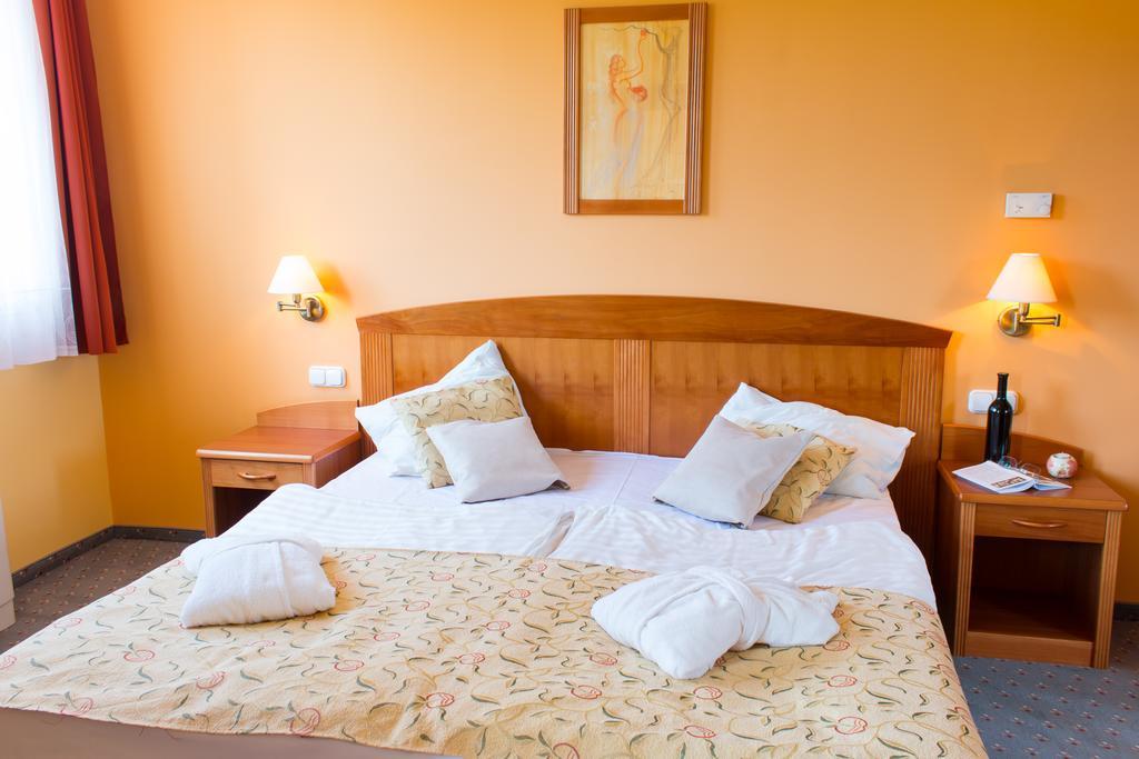 Karos Gold 813 Wellness Apartman Zalakaros Εξωτερικό φωτογραφία